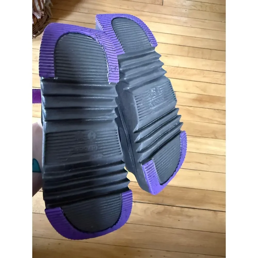 Crocs Classic Hiker Xscape Platform‎ Sandals in espresso and purple